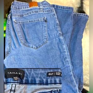 Tahari jeans